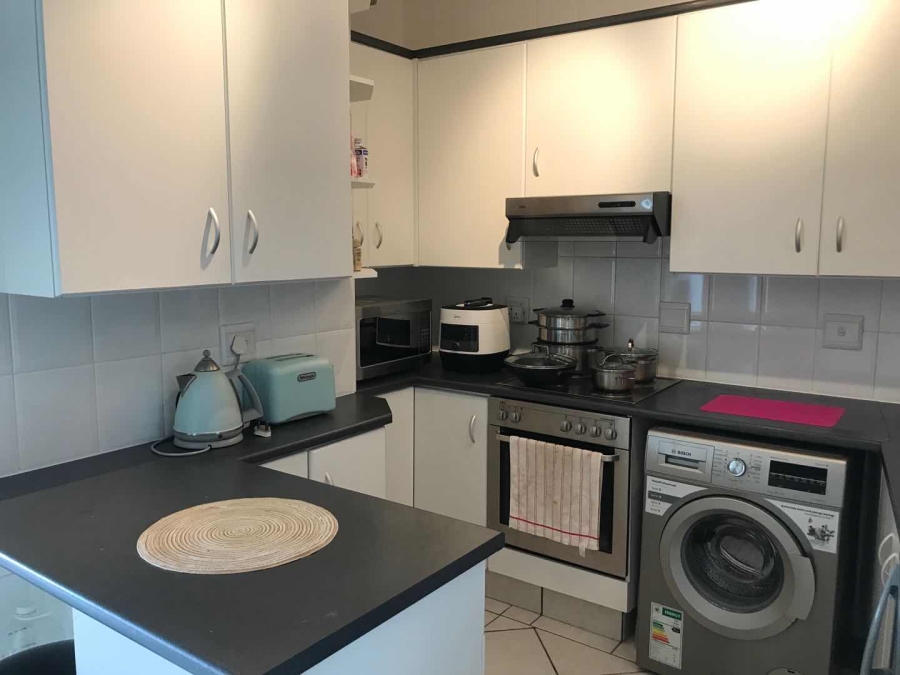 To Let 2 Bedroom Property for Rent in Summerstrand Eastern Cape